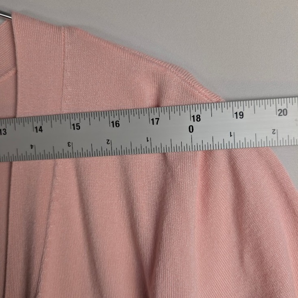 NWOT Belle by Kim Gravel Feather Knit Cardigan Size L Pink Lightweight Mature - Picture 4 of 8